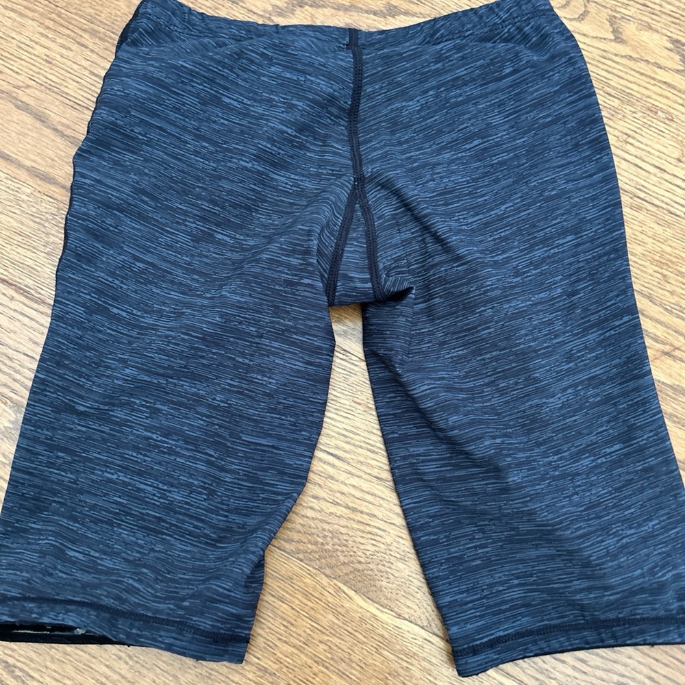 TYR boys swimsuit swim trunks shorts size 26 - Picture 6 of 6